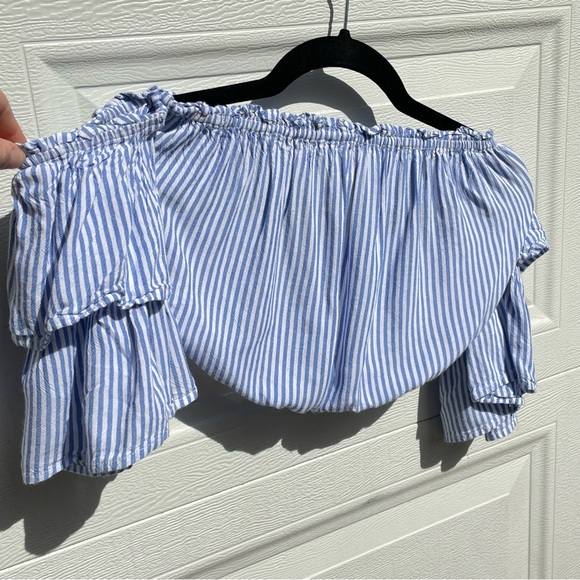 COTTON CANDY size SMALL Off-the-shoulder crop top blouse blue and white stripe - Picture 3 of 5